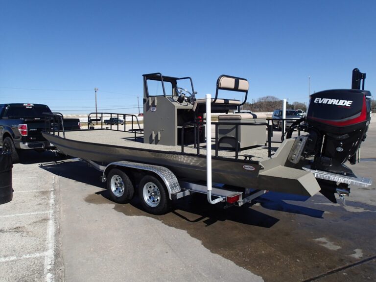 Classic custom aluminum boat built by Boat Right Marine in Alvin, Texas, photo 11