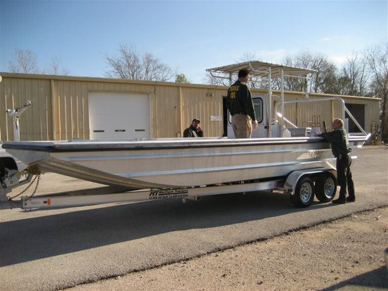 Work Boats custom aluminum boat built by Boat Right Marine in Alvin, Texas, photo 14