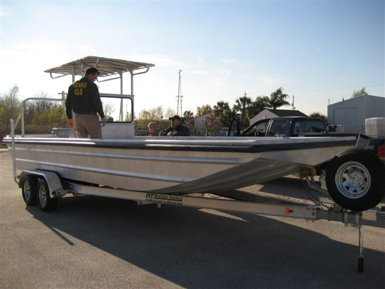 Work Boats custom aluminum boat built by Boat Right Marine in Alvin, Texas, photo 18
