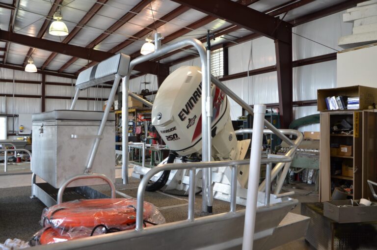 Work Boats custom aluminum boat built by Boat Right Marine in Alvin, Texas, photo 20