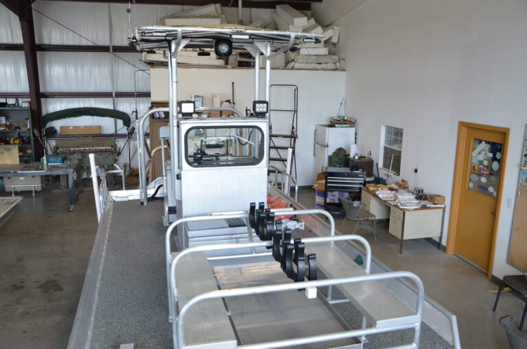 Work Boats custom aluminum boat built by Boat Right Marine in Alvin, Texas, photo 21